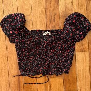 Black Floral Puff-Sleeve Smocked Crop Top